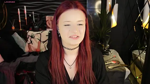 Snapshot of Lily_Moonlight chatting on May 4, 2026, 6:49 am Lily Moonlight online show from May 4, 2026, 6:49 am
