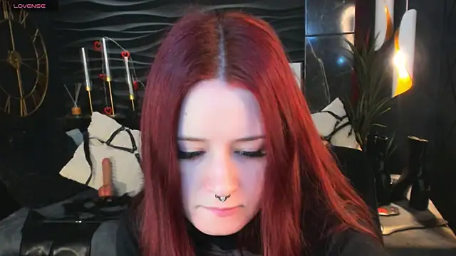 Lily Moonlight online show from April 15, 2026, 7:36 am