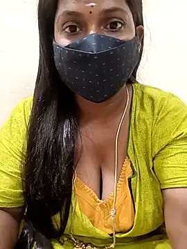 Snapshot of Renuma chatting on February 10, 2025, 5:19 pm Renuma online show from February 10, 2025, 5:19 pm