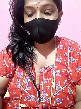 Snapshot of Renuma chatting on October 2, 2025, 3:04 pm Renuma online show from October 2, 2025, 3:04 pm