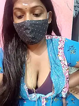 Snapshot of Renuma chatting on January 10, 2025, 10:06 am Renuma online show from January 10, 2025, 10:06 am