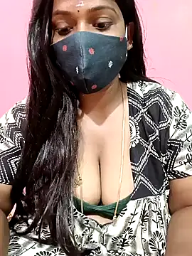 Snapshot of Renuma chatting on January 18, 2025, 2:23 pm Renuma online show from January 18, 2025, 2:23 pm