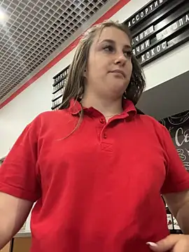 Snapshot of Strawberryyyyik chatting on September 10, 2025, 6:29 pm Strawberryyyyik online show from September 10, 2025, 6:29 pm