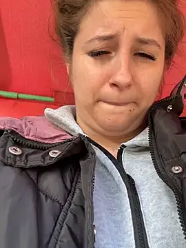 Snapshot of Strawberryyyyik chatting on October 4, 2025, 1:12 pm Strawberryyyyik online show from October 4, 2025, 1:12 pm