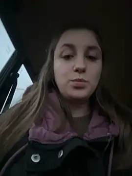 Snapshot of Strawberryyyyik chatting on December 28, 2024, 1:49 pm Strawberryyyyik online show from December 28, 2024, 1:49 pm