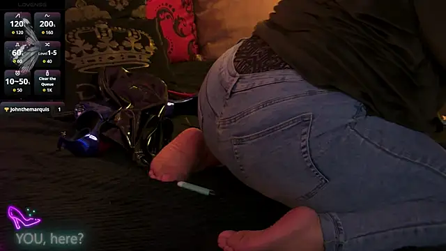 ZoeMesmerize online show from October 29, 2025, 7:40 am