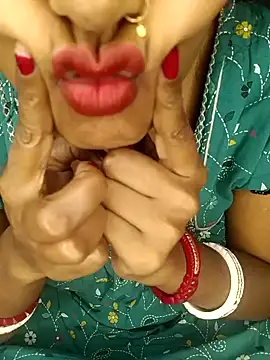 Wifesuman40 online show from December 30, 2024, 11:48 am