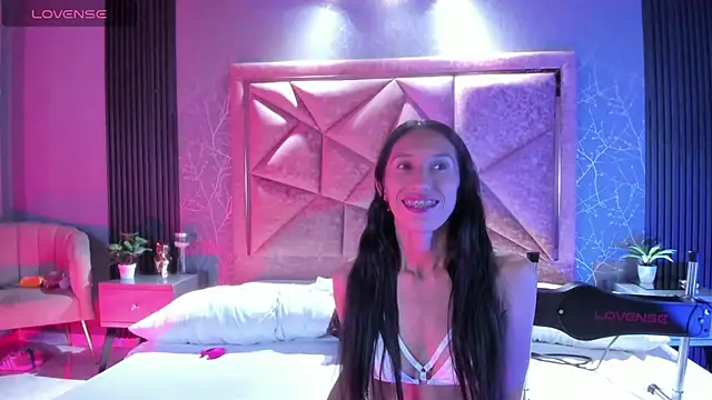 RoseTaylor   online show from October 7, 2025, 6:03 am