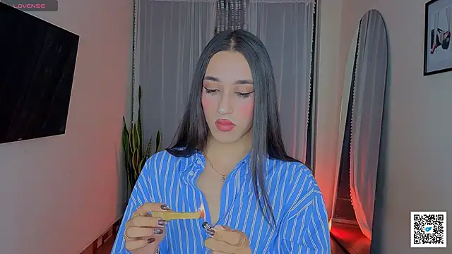 Snapshot of Goddivaa chatting on December 23, 2025, 7:29 am Goddivaa online show from December 23, 2025, 7:29 am