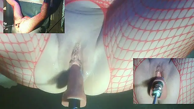 Snapshot of Tweetyke chatting on October 8, 2025, 10:10 pm Tweetyke online show from October 8, 2025, 10:10 pm