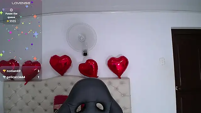 Snapshot of cristal_horny19 chatting on September 15, 2025, 8:59 am cristal horny19 online show from September 15, 2025, 8:59 am