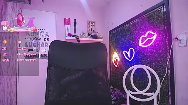 Snapshot of cristal_horny19 chatting on October 5, 2025, 9:38 pm cristal horny19 online show from October 5, 2025, 9:38 pm