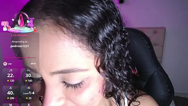 Snapshot of cristal_horny19 chatting on November 7, 2025, 3:11 am cristal horny19 online show from November 7, 2025, 3:11 am