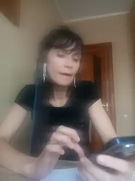 Snapshot of Francenia_lolis chatting on April 7, 2026, 12:18 pm Francenia lolis online show from April 7, 2026, 12:18 pm