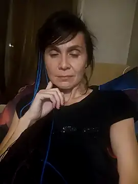 Francenia lolis online show from October 7, 2025, 7:59 pm