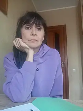 Snapshot of Francenia_lolis chatting on March 20, 2026, 9:32 am Francenia lolis online show from March 20, 2026, 9:32 am