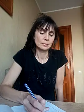 Snapshot of Francenia_lolis chatting on March 10, 2026, 6:50 am Francenia lolis online show from March 10, 2026, 6:50 am