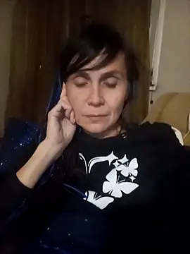 Francenia lolis online show from September 28, 2025, 7:54 pm