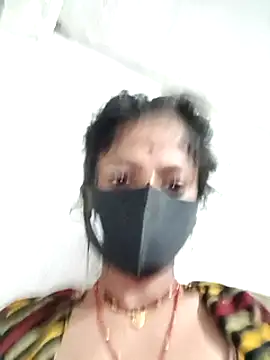 Snapshot of Sanvicut chatting on December 23, 2024, 5:00 pm Sanvicut online show from December 23, 2024, 5:00 pm