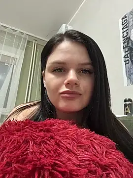 Lora Cain online show from June 8, 2026, 11:49 pm