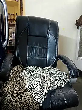 Madhavi mishra online show from October 21, 2025, 5:07 am