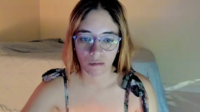 atenas 05  online show from April 16, 2026, 9:32 am