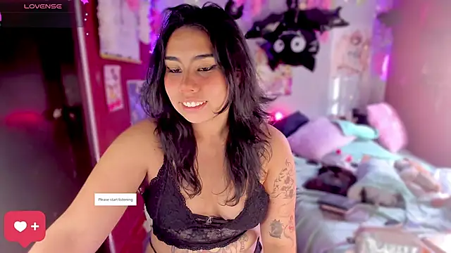 Snapshot of kiki_cavilll chatting on December 7, 2024, 12:29 pm kiki cavilll online show from December 7, 2024, 12:29 pm