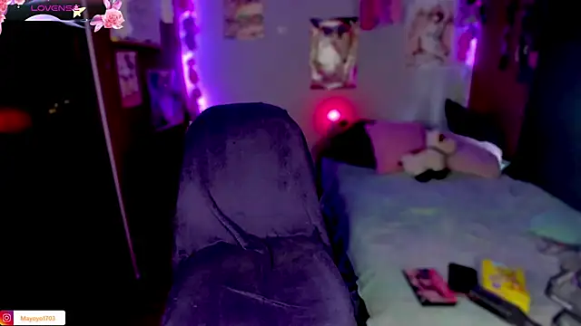 Snapshot of kiki_cavilll chatting on February 24, 2025, 3:53 pm kiki cavilll online show from February 24, 2025, 3:53 pm