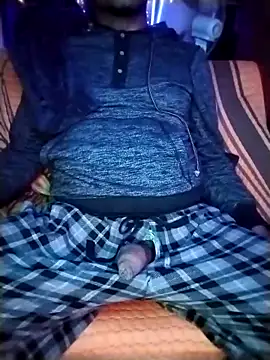 Snapshot of Professor_Leo_ chatting on December 21, 2025, 6:04 am Professor Leo online show from December 21, 2025, 6:04 am