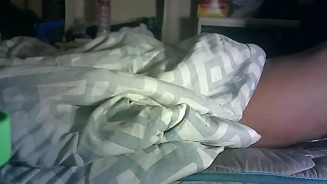 Snapshot of DI4MOND_FIR3 chatting on May 11, 2026, 10:27 am DI4MOND FIR3 online show from May 11, 2026, 10:27 am