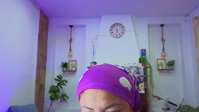 dulce celeste15 online show from December 15, 2025, 1:50 pm