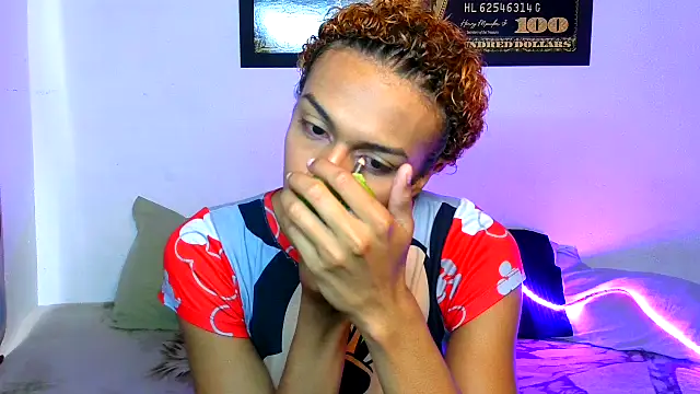 alexxa Rooa online show from April 15, 2026, 1:04 pm