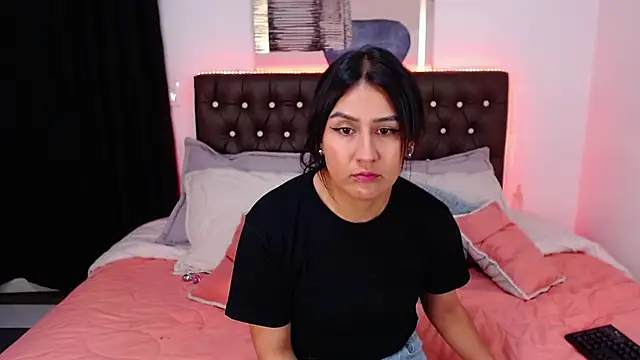 Snapshot of mia_aira chatting on March 17, 2025, 8:30 pm mia aira online show from March 17, 2025, 8:30 pm