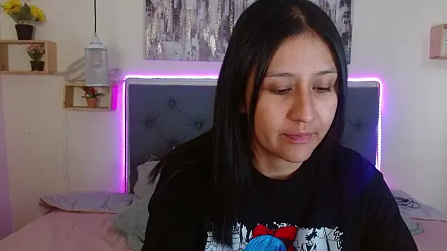 Snapshot of mia_aira chatting on October 4, 2025, 2:51 pm mia aira online show from October 4, 2025, 2:51 pm