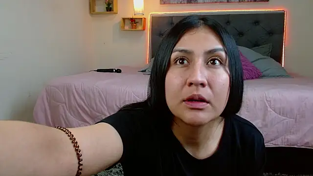 Snapshot of mia_aira chatting on November 26, 2025, 3:34 pm mia aira online show from November 26, 2025, 3:34 pm