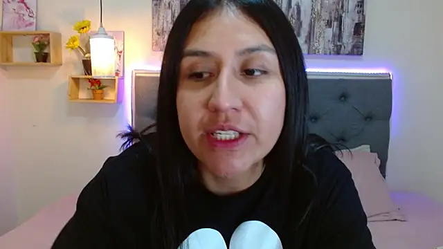 Snapshot of mia_aira chatting on September 12, 2025, 3:12 pm mia aira online show from September 12, 2025, 3:12 pm