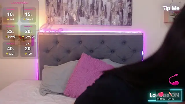 Snapshot of mia_aira chatting on October 23, 2025, 3:00 pm mia aira online show from October 23, 2025, 3:00 pm