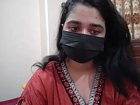 Snapshot of A-pusparani chatting on May 1, 2026, 6:24 pm A-pusparani online show from May 1, 2026, 6:24 pm