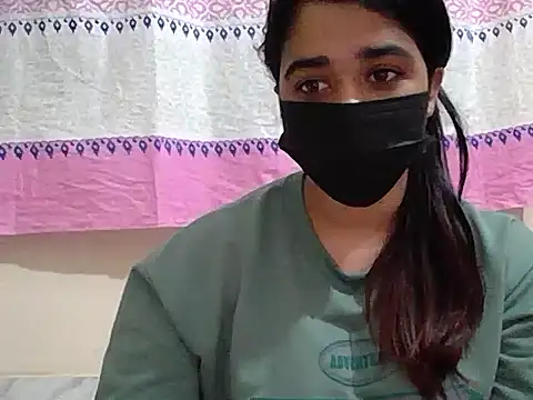 Snapshot of A-pusparani chatting on April 28, 2026, 6:01 pm A-pusparani online show from April 28, 2026, 6:01 pm