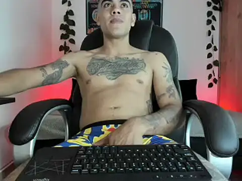 Snapshot of mikee_scooth chatting on March 22, 2025, 7:57 am mikee scooth online show from March 22, 2025, 7:57 am