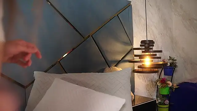 ammy durand online show from April 11, 2026, 8:01 pm