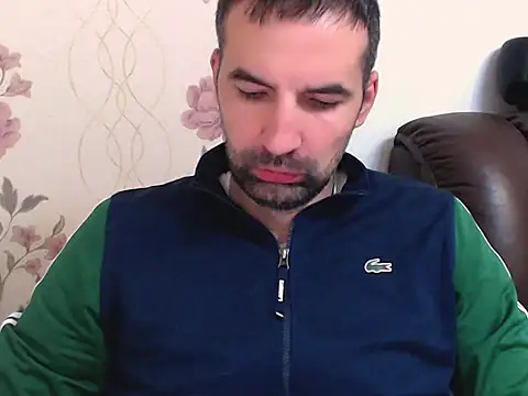 Snapshot of Leo_1617 chatting on April 24, 2026, 9:00 am Leo 1617 online show from April 24, 2026, 9:00 am