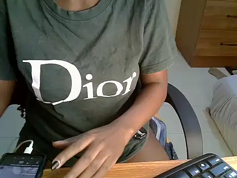 Snapshot of Caryyyl chatting on March 5, 2026, 9:50 am Caryyyl online show from March 5, 2026, 9:50 am