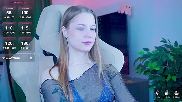 CuteMousee online show from November 10, 2025, 5:45 am