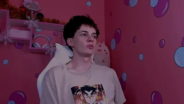 Snapshot of LukeSweet chatting on December 21, 2025, 11:34 am LukeSweet online show from December 21, 2025, 11:34 am