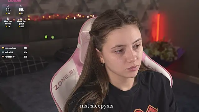 Snapshot of Sleepy_SIS chatting on February 25, 2025, 8:53 pm Sleepy SIS online show from February 25, 2025, 8:53 pm
