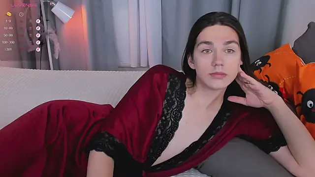 Alfreda Mills online show from October 26, 2025, 10:59 am