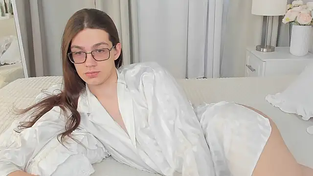 Snapshot of Alfreda_Mills chatting on April 3, 2026, 10:43 am Alfreda Mills online show from April 3, 2026, 10:43 am