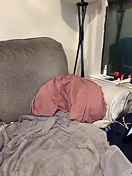 Icebearsticlese online show from March 26, 2026, 2:43 am