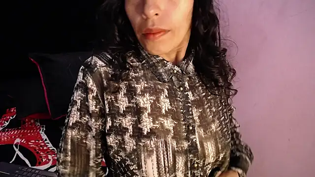 Snapshot of karolinee_66_ chatting on November 12, 2025, 4:38 am karolinee 66 online show from November 12, 2025, 4:38 am